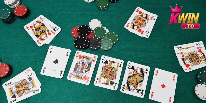 Nắm Vững Luật Chơi Bài Phỏm Tá Lả Kwin - Hướng Dẫn Chi Tiết Từ A-Z 3 Các trường hợp đặc biệt của phỏm